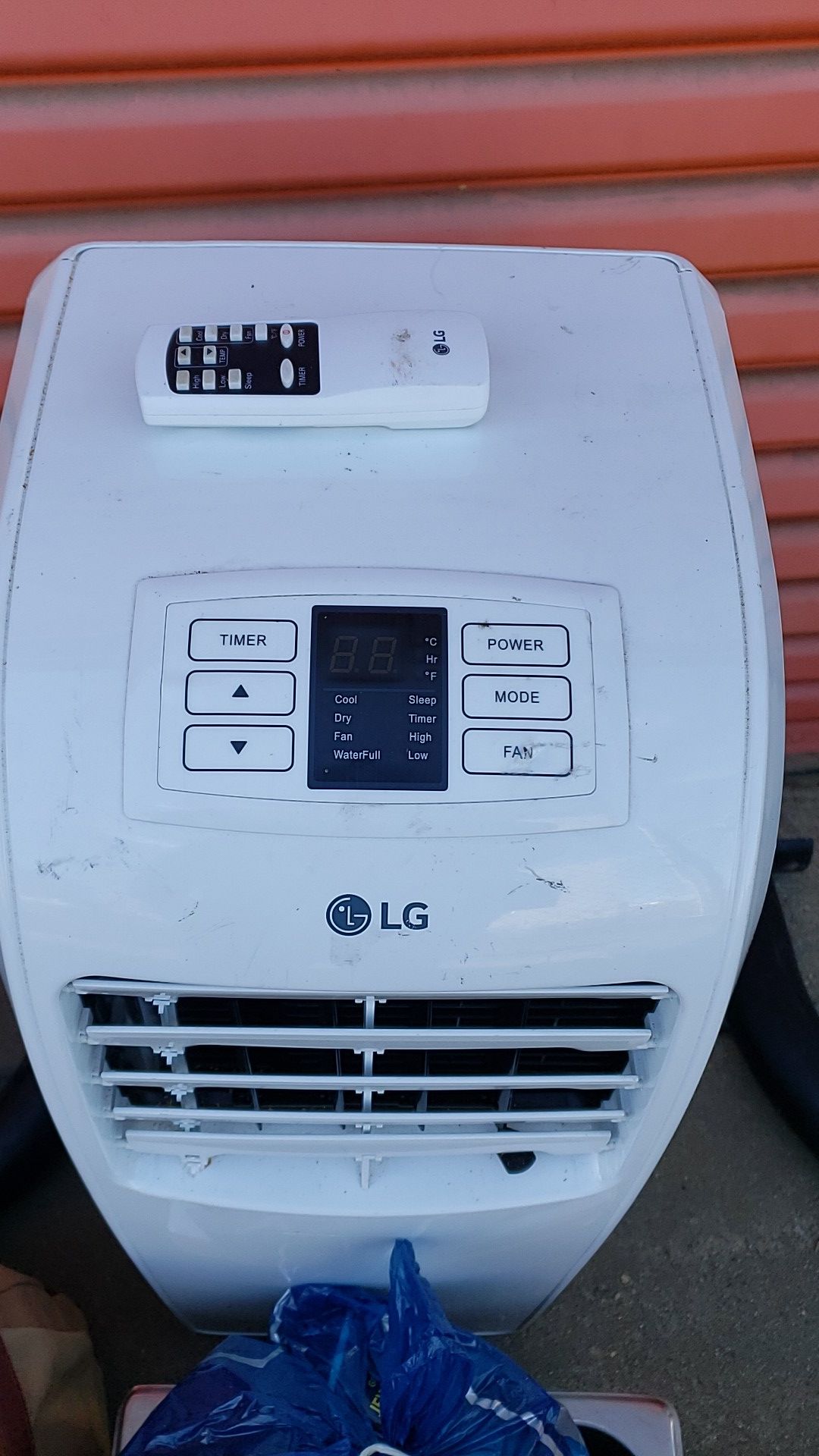 Portable LG air conditioner