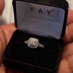 Kay Jewelers White Gold 10k Diamond Round Cut Engagement Ring (size 7) Read Description 