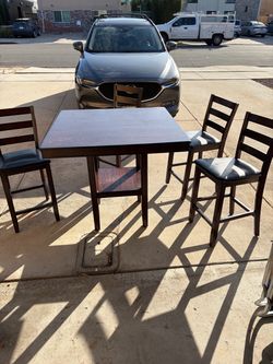 Living Spaces Table and Chairs