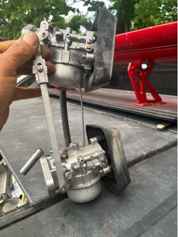 Force boat engine carburetors set of 2