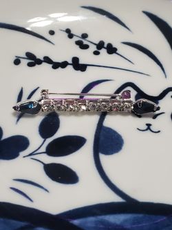Vintage Art Deco Bar Brooch Clear Rhinestone Black Navette Glass Silver Tone Pin