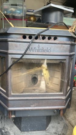 Whitfield Pellet Stove— great working condition+ 4 bags premium wood pellets