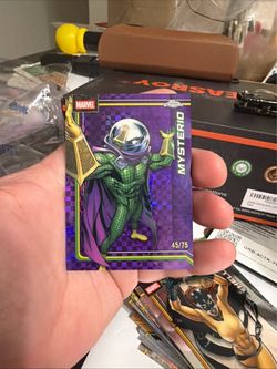Topps Chrome Marvel Mysterio 45/75 Refractor Card