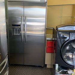 Kitchen Aid Refrigerator 