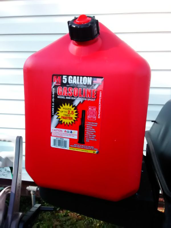 5 Gallon Gas Can for Sale in Salisbury, NC OfferUp