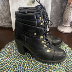Guess boots 
