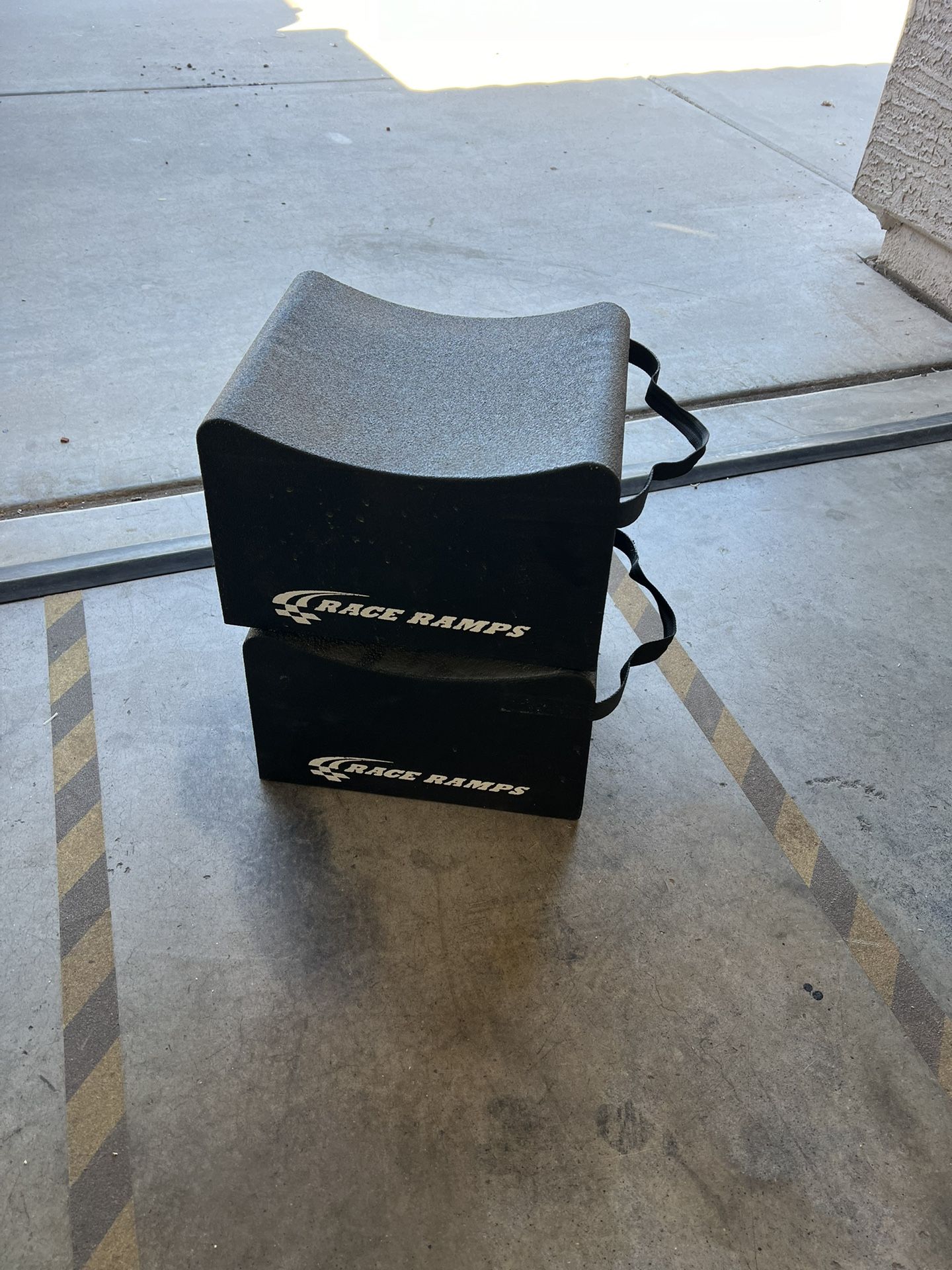 8” Race Ramps Wheel Cribs