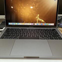 Excell 2019 MacBook Pro A1989,i7-2.4Ghz,16Gb,512Gb,AC Charger for Sale