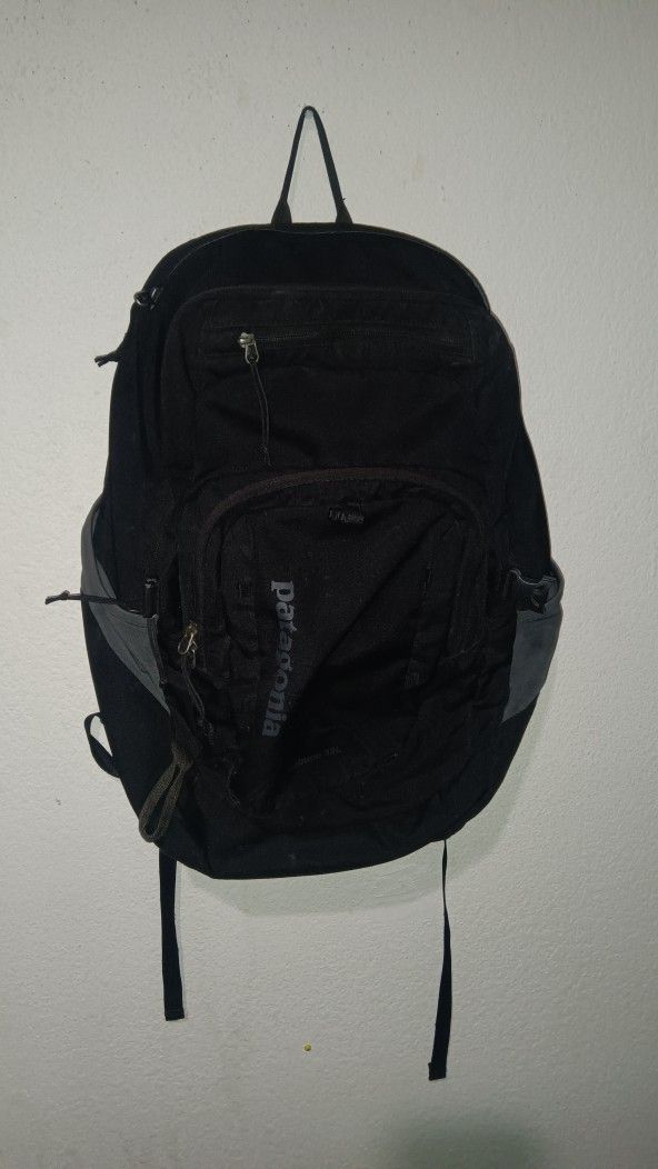 Patagonia backpack chacabuco pack discontinued model Black Used