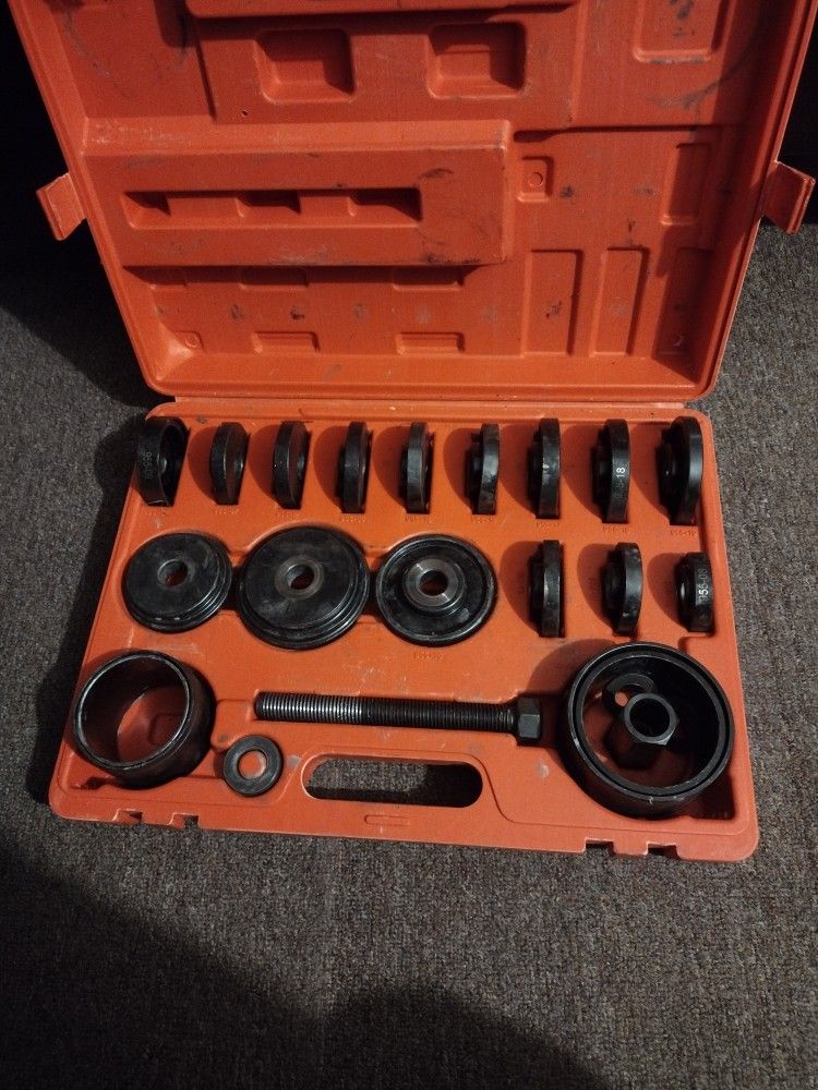 Wheel Bearing Press