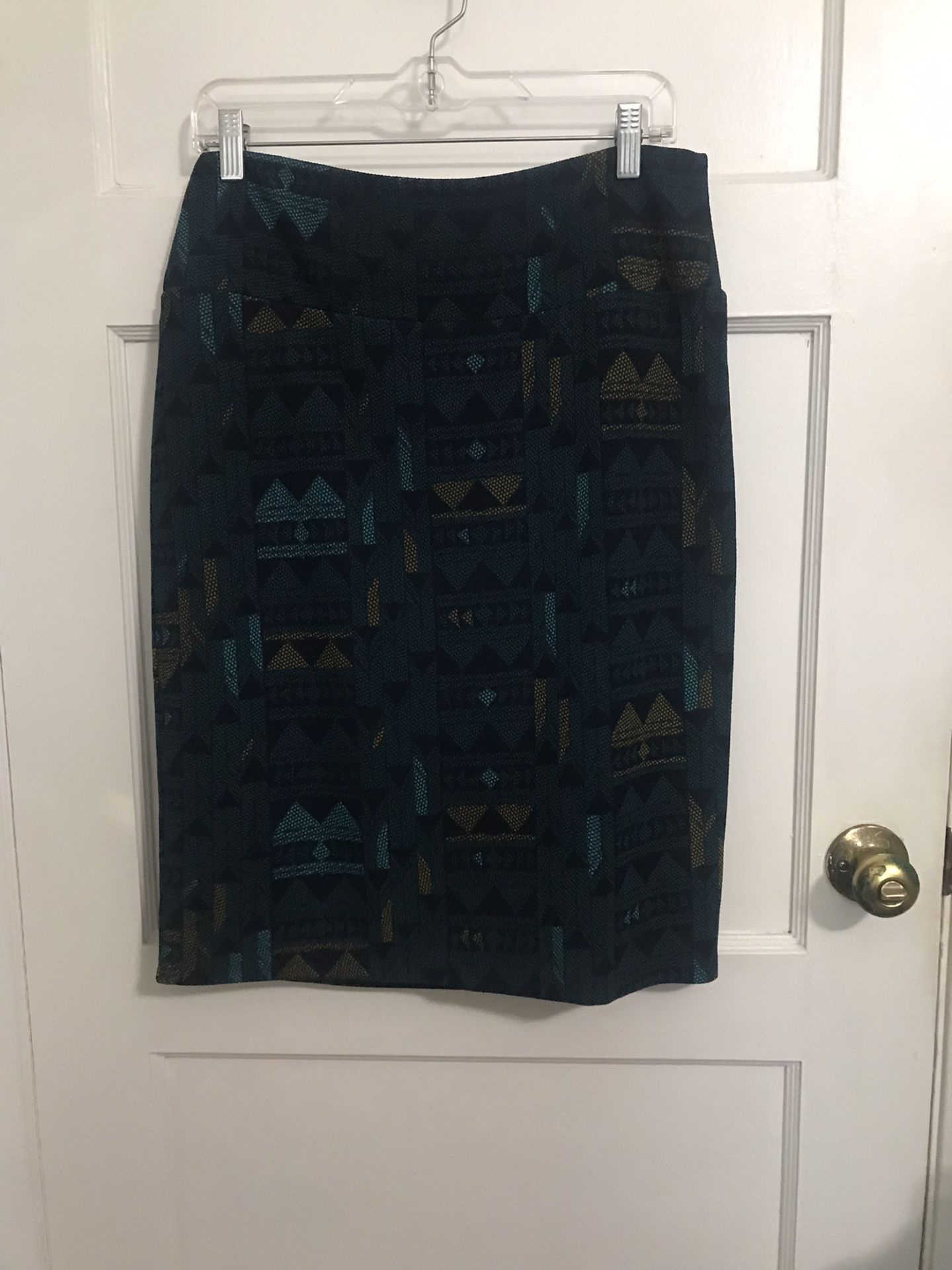 Ladies LuLaRoe Skirt ๐ฟ