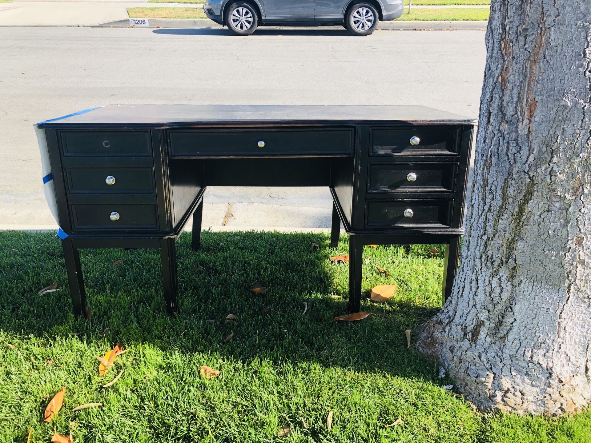 FREE NOW! Wood desk