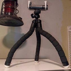 Tripod flexible With Remote Good For Content Creators 