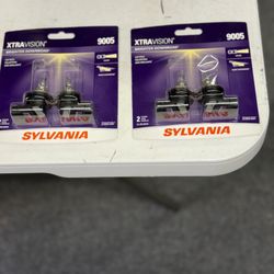 Sylvania 9005 XV Lamps