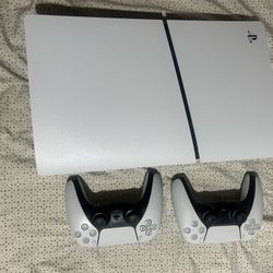 PlayStation 5 With 2 Remotes