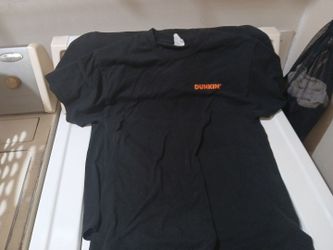 Dunkin donuts crew member    medium  t shirts