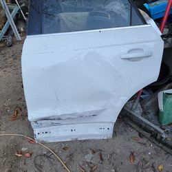Part 2017 Audi Q3 Drivers Side Rear Door 