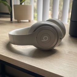 Beats Studio Pro BRAND NEW Retail $350 