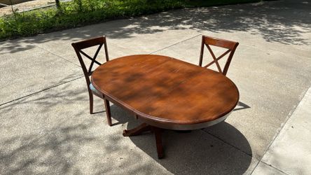 Walnut Dining table - extendable (42”x60”x30”)