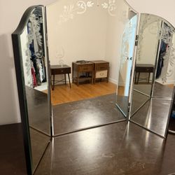 Vanity Mirror 