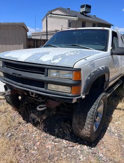 1999 Chevy suburban k2500