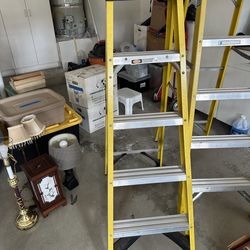 5 foot Werner fiberglass ladder 225 lb – like new