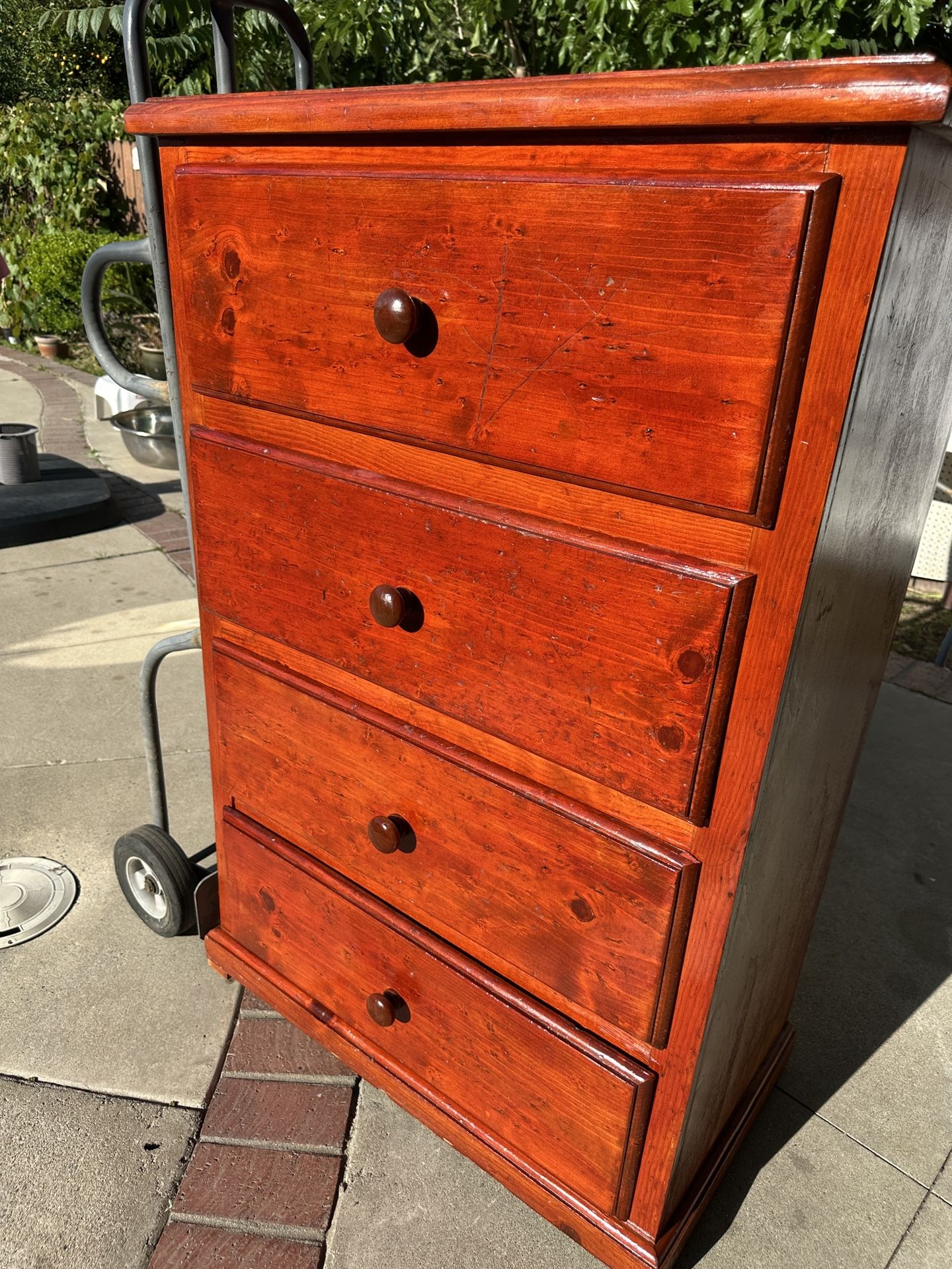 4 Drawers