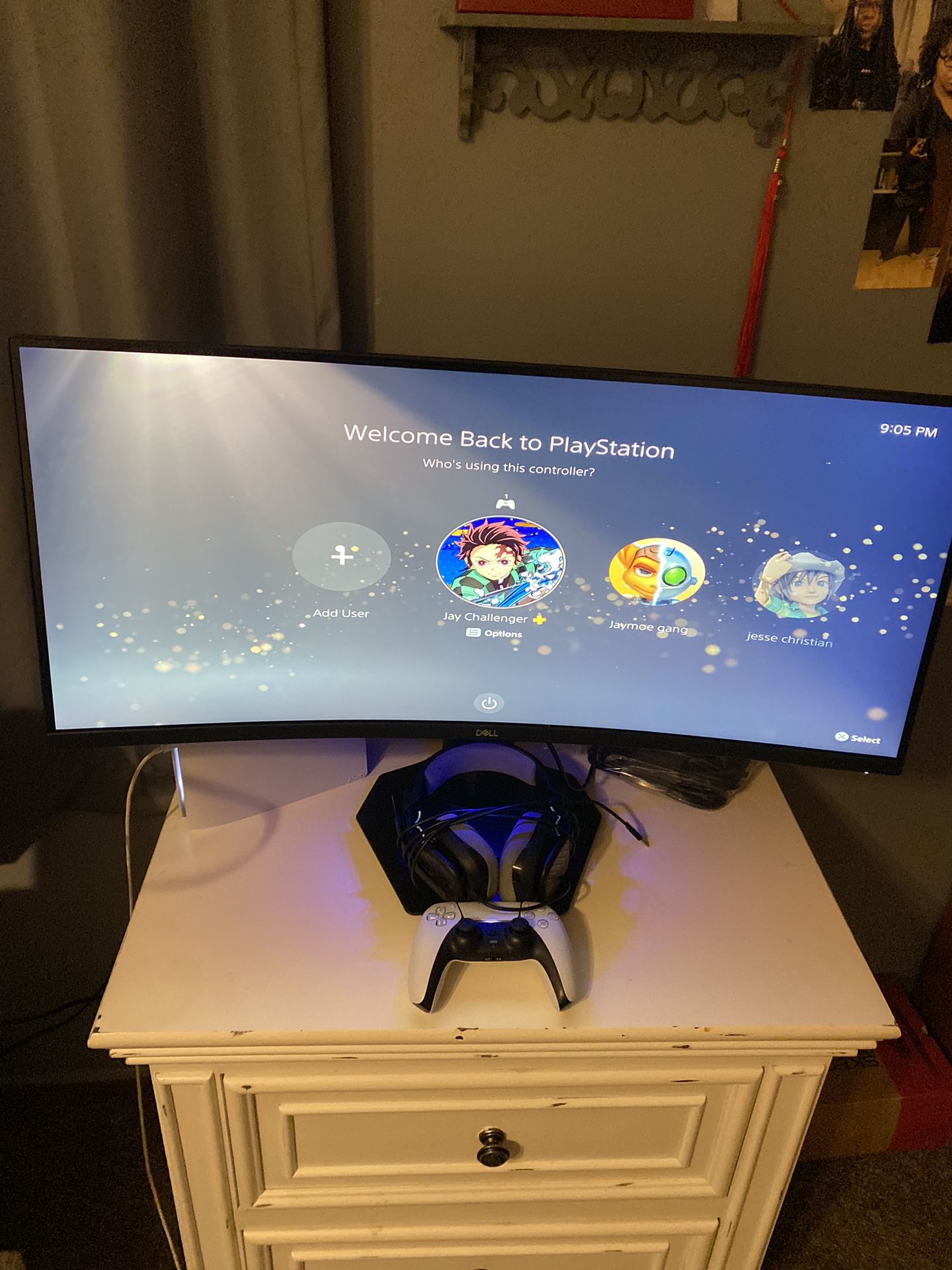 27 In Dell Curved Gaming Monitor
