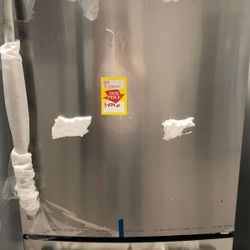 GE refrigerator IYUF 