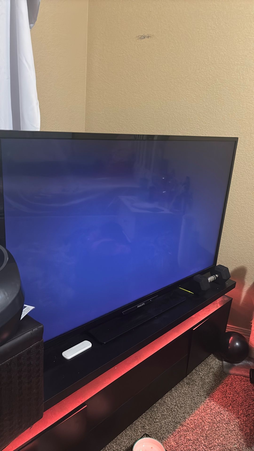 57” Philips TV