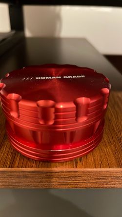 grinder/shredder for tobacco