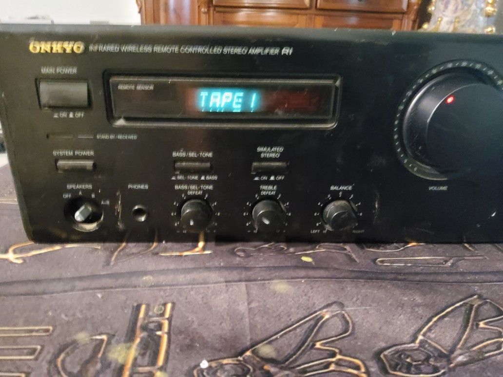 Onkyo A-RV401 Stereo Amplifier R1