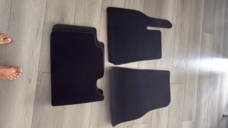 OEM Carpet Floor Mat Set - Tesla Y 2020-2023 Long Range AWD