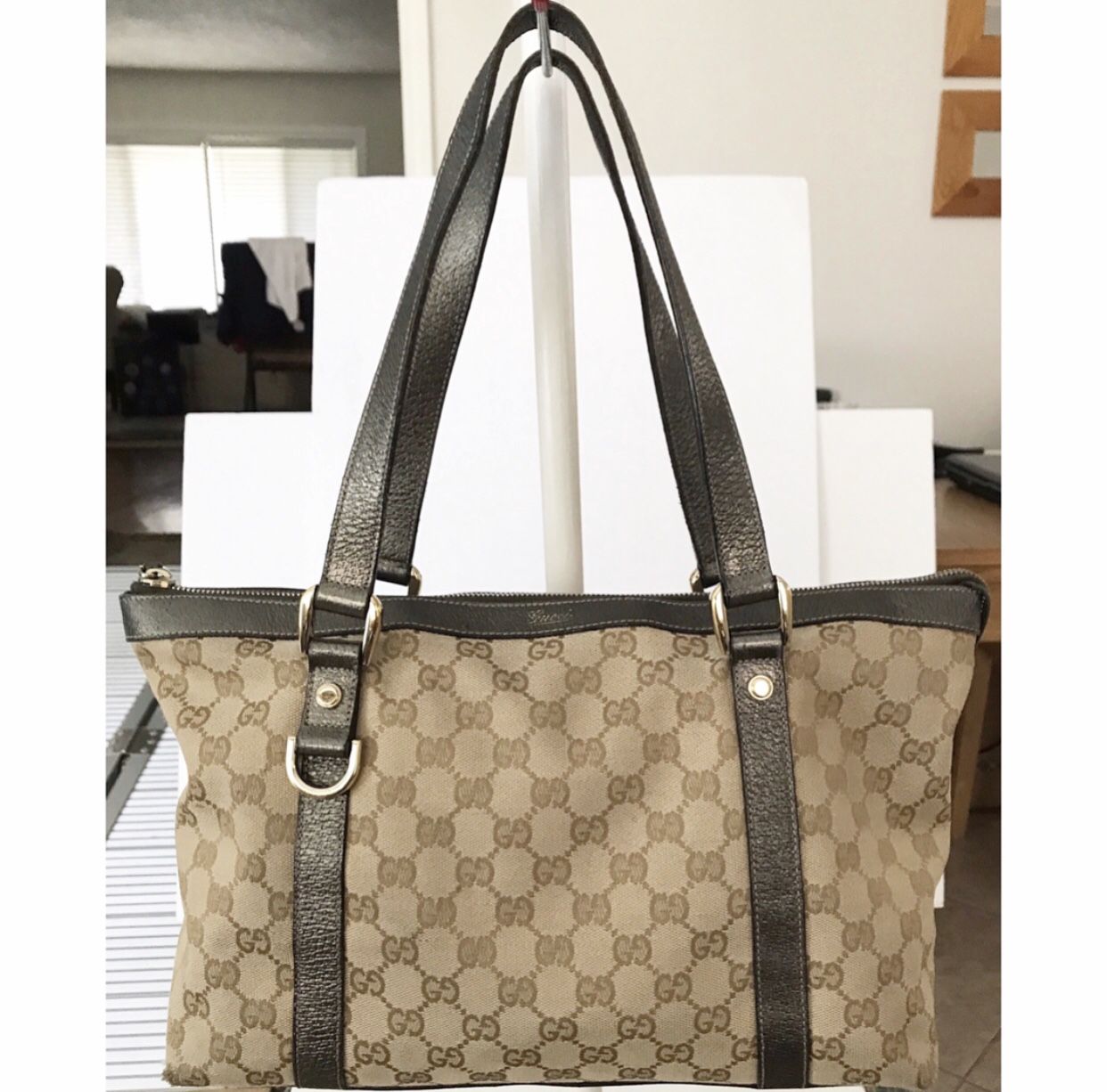 Authentic Gucci Abbey GG Monogram Canvas Shoulder Tote Bag