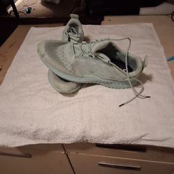 Adidas Alpgaboubce Size 10.5 Mend