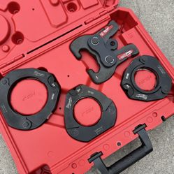 Milwaukee 2-1/2 in. - 4 in. CTS-V Pivoting Press Ring Kit M18 FORCE LOGIC ProPress Tools  $2199
