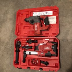 Roto-hammer Drill FUEL with Vacuum Attachment 