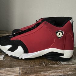 Jordan 14 Retro Gym Red Toro