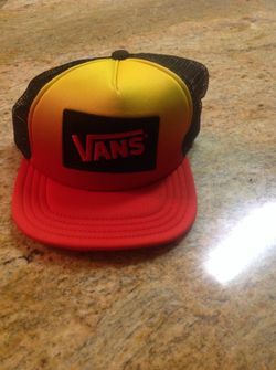 Vans boys child snap back hat