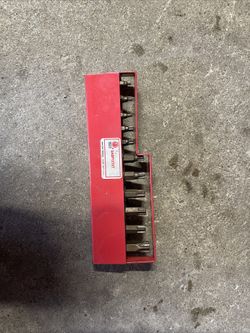 Matco Tools 12 PC 𝙼𝚊𝚕𝚎 Torx Socket Set 1/4" 3/8 Drive SABP12TXT