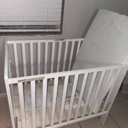 Mini Convertible Baby Crib — $40