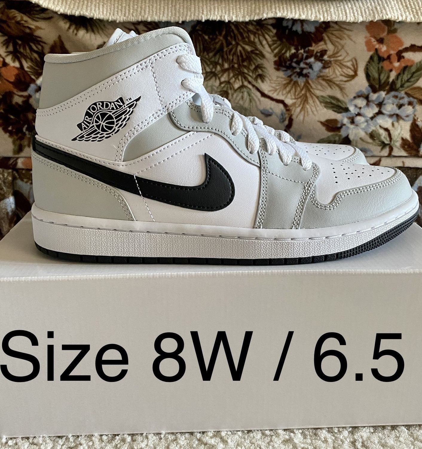 Size 6.5 / 8W - Nike Air Jordan 1 Mid Light Smoke Grey