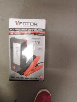Vector 1600 Lithium jump starter/power bank