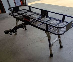 Hitch mount cargo carrier