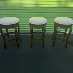 Amazing  3 Bar Stool Set
