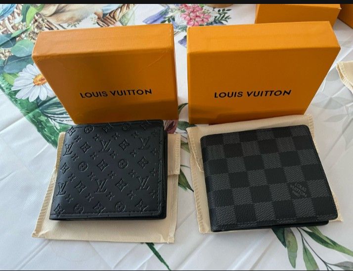 Men's Wallets In Box
