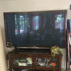 75” Panasonic Tv 