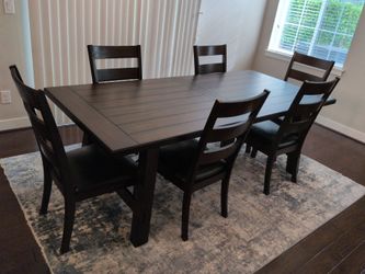 Dinning table and chairs