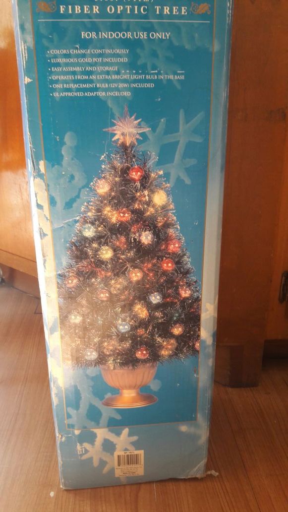 Christmas tree for Sale in Richmond, VA - OfferUp