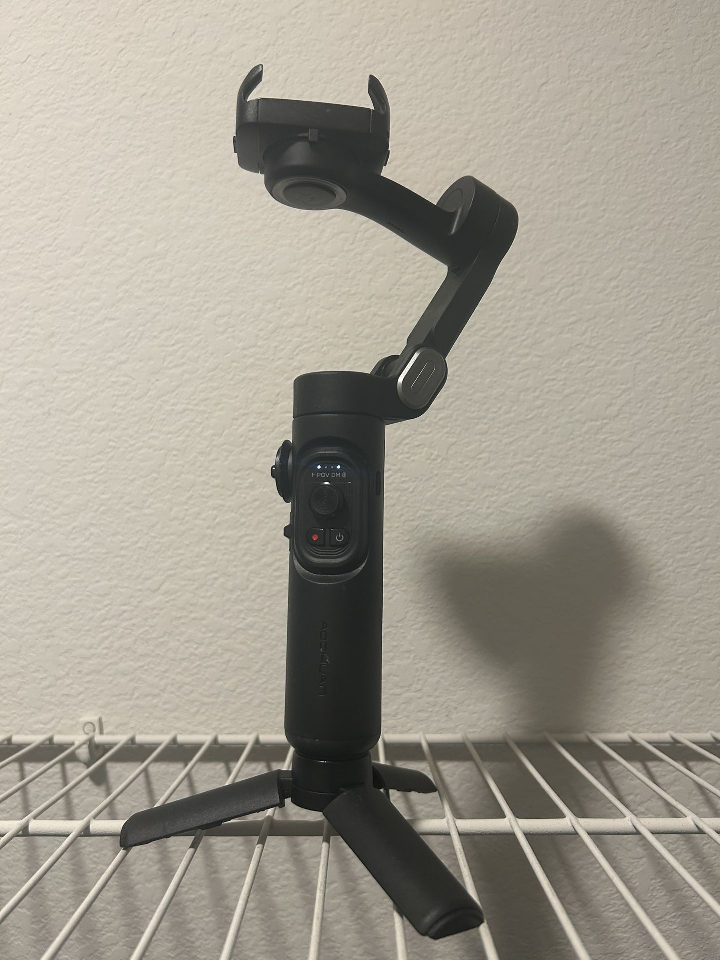 Self Moving Tripod